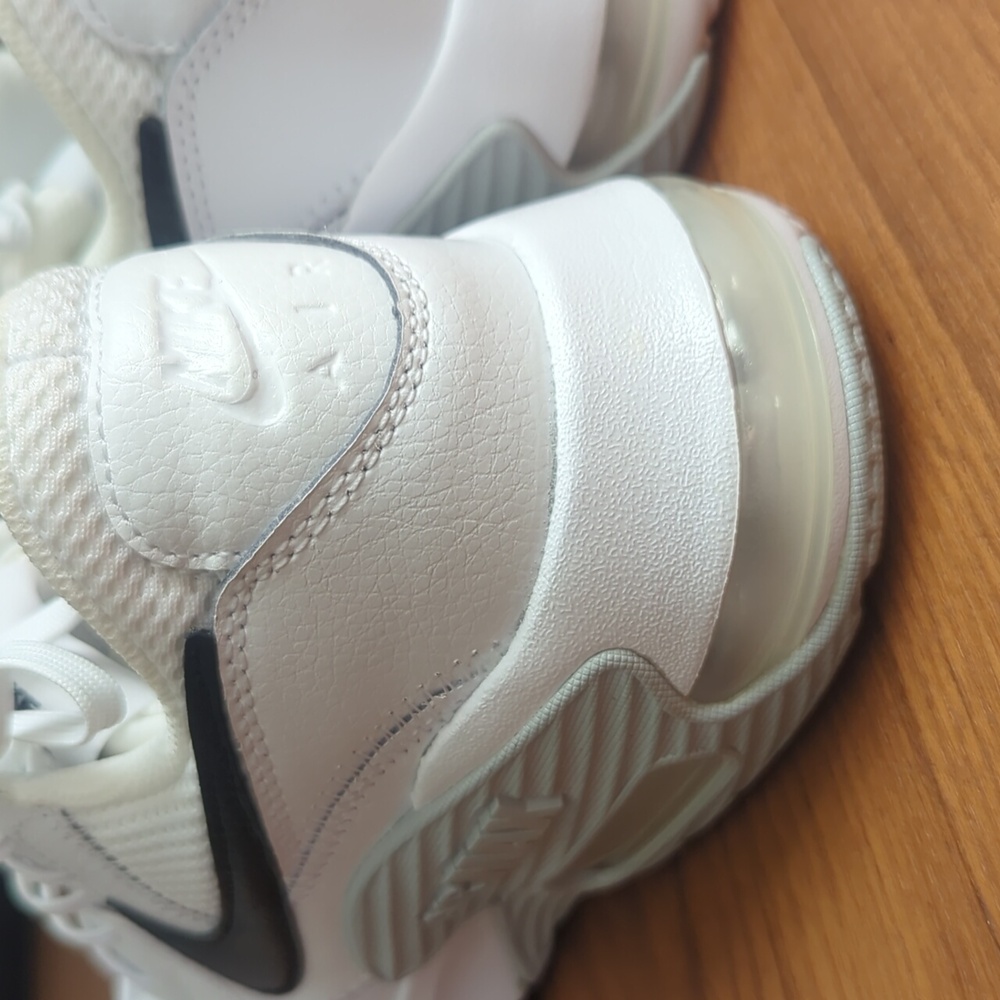 Nike Air Max White and Black Sneakers - Picture 5 of 15